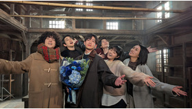 『ミステリと言う勿れ』オフショット　Ⓒ田村由美／小学館　Ⓒ2023 フジテレビジョン 小学館 TopCoat 東宝 FNS27社