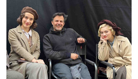 『私がやりました』メイキング© 2023 MANDARIN & COMPAGNIE - FOZ - GAUMONT – FRANCE 2 CINÉMA - SCOPE PICTURES – PLAYTIME PRODUCTION