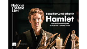 NTLive『ハムレット』 ©️ Johan Persson