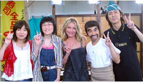 「やべっち寿司」初来店のキャメロン・ディアスと「めちゃイケ！」一同
