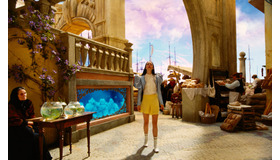 『哀れなるものたち』©2023 20th Century Studios. All Rights Reserved.