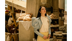 『哀れなるものたち』©2023 20th Century Studios. All Rights Reserved.