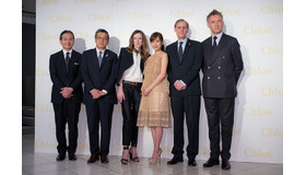 左より、株式会社三越伊勢丹取締役専務執行役員、営業本部長中込俊彦氏、同代表取締役社長執行役員大西洋氏、クレア・ワイト・ケラーさん、前田敦子さん、駐日フランス大使クリスチャン・マセ氏、クロエのプレジデント＆CEOジョフロワ・ドゥ・ラ・ブルドネイ氏