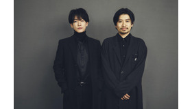 佐藤健＆山田智和監督／photo：You Ishii