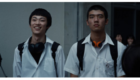 『HAPPYEND』©Music Research Club LLC