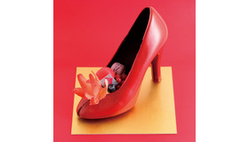 ヒールをかたどった特製ケーキ（2,625円）