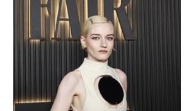 ジュリア・ガーナー Photo by Emma McIntyre/Getty Images for Vanity Fair