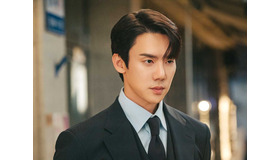 俳優ユ・ヨンソクのスーツ姿が見放題!? 新作ドラマで「玉ねぎ」みたいな男を演じる！