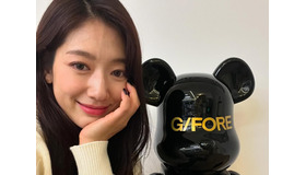 女優パク・シネ、「ママになっても可愛さは永遠」と話題！アップで撮られても欠点0の美しさ【PHOTO】