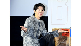 “二児のパパ”ソン・ジュンギ、「ピアスもつけて見た目の変化を出そうとした」初めての挑戦を告白