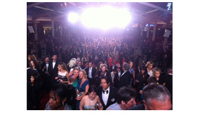 渋滞レッドカーペット