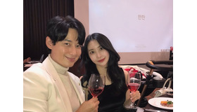“推し”だった韓国スターと結婚した日本人女性、「理想過ぎる」家族写真を公開！不慣れな子育てで腱鞘炎に【PHOTO】