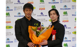 横浜流星、阿部寛「第49回報知映画賞」