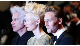 ティルダ・ウィンストン＆ジム・ジャームッシュ監督＆トム・ヒドルストン／『Only Lovers Left Alive』 in 第66回カンヌ国際映画祭 -(C) Getty Images