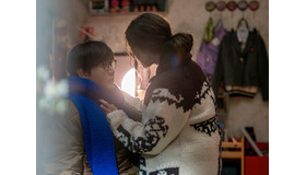 ナ・イヌの膝の上にイ・セヨンが…“キスシーン”公開にドキドキが止まらない！初放送に期待高まる