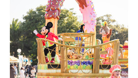 東京ディズニーランド、「イッツ・ア・スウィーツフルタイム！」がかわいすぎ！お菓子がコンセプトの期間限定パレード