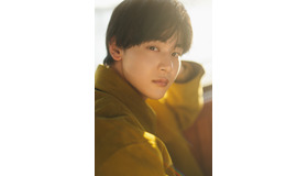 「小林虎之介1st写真集」（仮）©KADOKAWA／写真：藤本和典