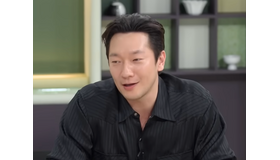 “42歳差”ロマンスを披露するソン・ソック、意外なプライベートを明かす「内気すぎて…」