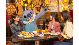 この夏、スティッチが「シェフ・ミッキー」に遊びに来る！メニューも期間限定でハワイアンスタイルに