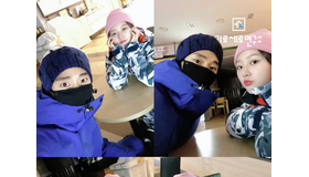 新ツーショット公開。キム・スヒョン、“兵役の休暇中”に故キム・セロンさんとお家デート？