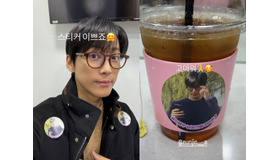 『恋人』の2人は相変わらず仲良し！“ナムグン・ミン先輩”がコーヒーの差し入れに喜び【PHOTO】