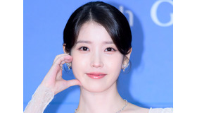 「身長縮んだ…」大忙しのIU、ファンとのやり取りにほっこり。“子ども服”サイズ着ていた過去も話題