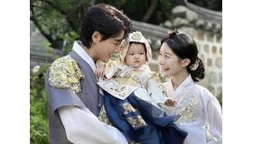 14歳年上の韓国人俳優と結婚した日本人女性、愛娘と家族写真を公開【PHOTO】