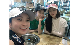 45歳!?キム・テヒ、美脚＆若々しさに驚きの声…義妹イ・ボミらと“美女ゴルフ会”を満喫【PHOTO】