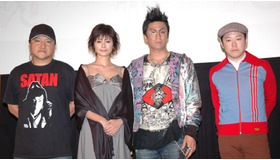 『朧の森に棲む鬼』完成披露試写会の舞台挨拶に立ったキャスト・スタッフ陣