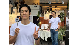 “後輩”イ・ドンウク、ドラマ撮影中のソン・スンホンに差し入れ「がんばってください」【PHOTO】