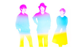 真戸原直人（ヴォーカル）＆谷口奈穂子（ドラム）＆中原一真（ベース）／「アンダーグラフ」