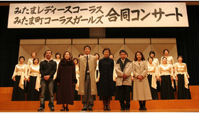 『歓喜の歌』クランクアップ記者会見に出席したキャスト陣と松岡錠司監督