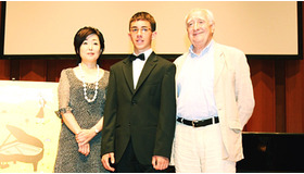 『僕のピアノコンチェルト』（左から）司会を務めた女優の竹下景子、テオ・ゲオルギュー、フレディ・ムーラー監督