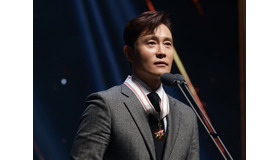 イ・ビョンホンが“2025大韓民国大衆文化芸術賞”で寶冠文化勲章受章、世界が認める存在感