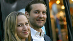 8月8日に『The 11th Hour』（原題）のプレミアに出席したトビーとジェニファー -(C) Getty Images/AFLO