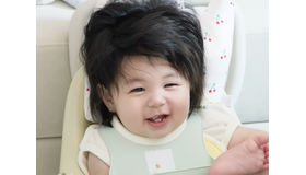 俳優シム・ヒョンタクの愛息ハルちゃん、BTS風ヘアに挑戦!?「こんなに毛量の多い赤ちゃんは初めて」