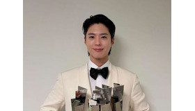 “ケミ職人” パク・ボゴム、「AAA 2025」で5冠達成。女優キム・ユジョンとは“レジェンドカップル”に！