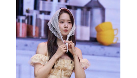 『暴君のシェフ』ユナ、女神ビジュアルで魅せた！“目が離せない”舞台裏ショット【PHOTO】