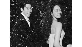 明らかになったキム・ウビン♡シン・ミナ白銀ウェディングの舞台裏「新婦を見つめる新郎の眼差しは…」