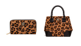 「トリーバーチ」日本上陸4周年記念のレオパード柄バッグ＆ウォレット