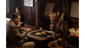 『レンタル・ファミリー』©2026 Searchlight Pictures. All Rights Reserved.　　