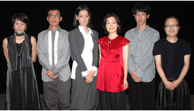 『めがね』初日舞台挨拶に臨む主要キャスト陣と荻上直子監督