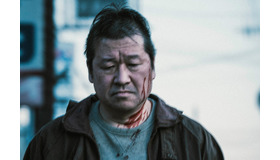 『名無し』(C)佐藤二朗 永田諒 ／ ヒーローズ　(C)2026 映画「名無し」製作委員会　