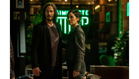 キアヌ・リーヴス、キャリー＝アン・モス『マトリックス レザレクションズ』Photo by Murray Close/Getty Images