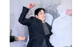 「ゴリラみたいに写ってて…」制作発表会で転倒寸前だったパク・ヘジュン、自虐コメントで会場爆笑！【PHOTO】