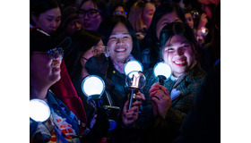 K-POP人気グループの「ペンライト」事情。“意外と面白い”名前の由来やデザインをご紹介！