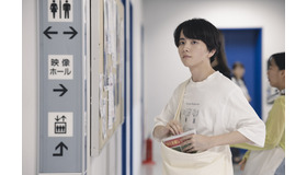 『口に関するアンケート』© 2026映画「口に関するアンケート」製作委員会