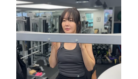 「ボトル18本を埋め込んでも筋トレ!?」女優オム・ジウォン、粉砕骨折からの壮絶すぎる“過酷な現実”