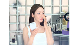 女優パク・ミニョン、陶器のような透明肌とサラツヤのロングヘアにくぎ付け【写真】