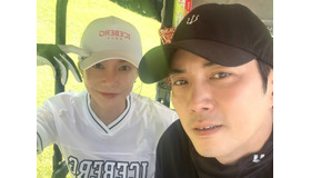変わらぬアツアツぶり！チュ・サンウク夫妻、お揃いウェアで休日のゴルフデート【写真】